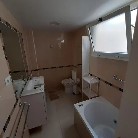 Modern Huge Appartement, Just 100 M From The Apartment *